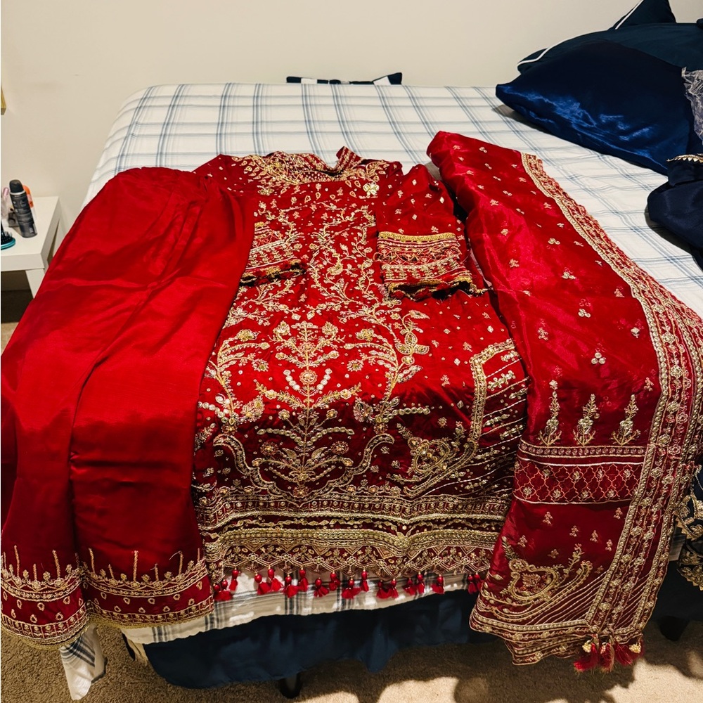 Brand new Pakistani dress